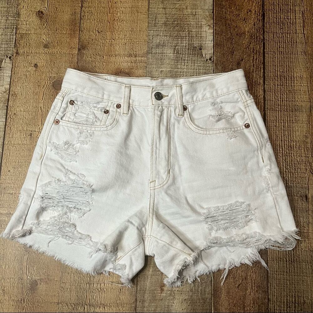 American Eagle Women's 100% Cotton White Distressed Shorts Raw Hem Sz 2 Festival